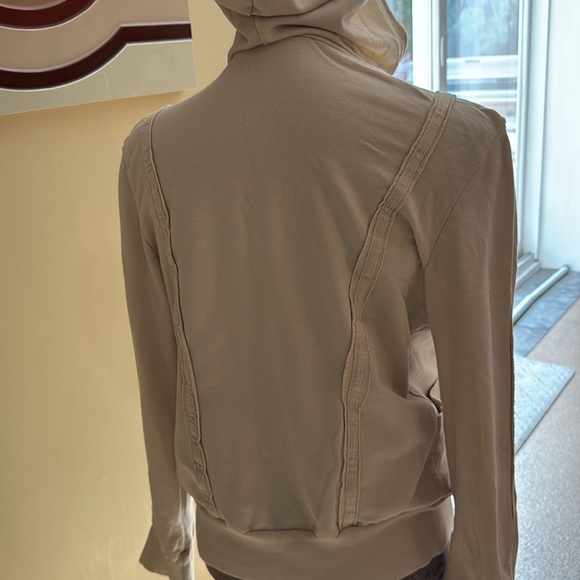 Sweatshirt - Picture 4 of 4